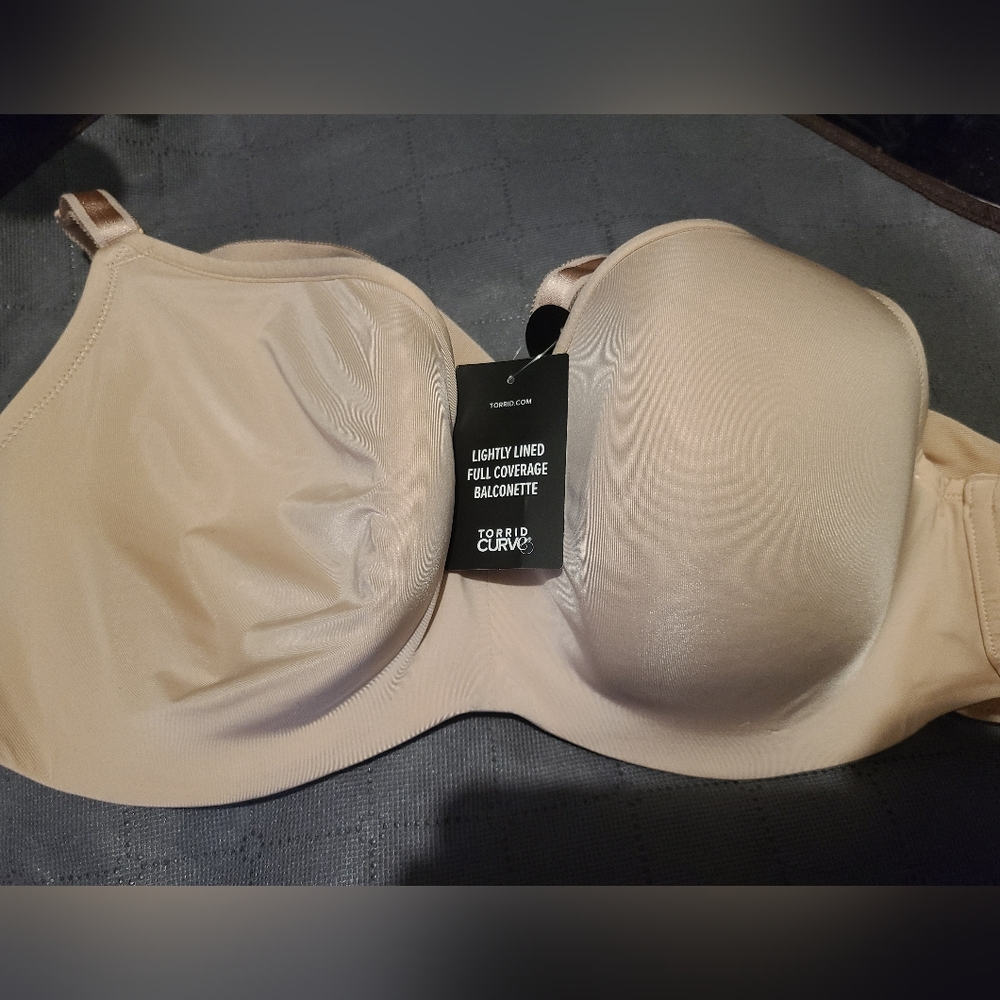 Torrid Bra 40C Nude